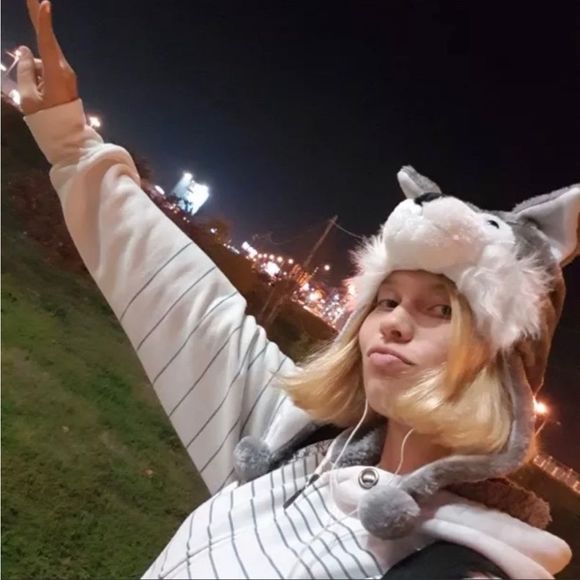 Winter Wolf Hat Beanie Fun Furry Animal Husky - Picture 4 of 8